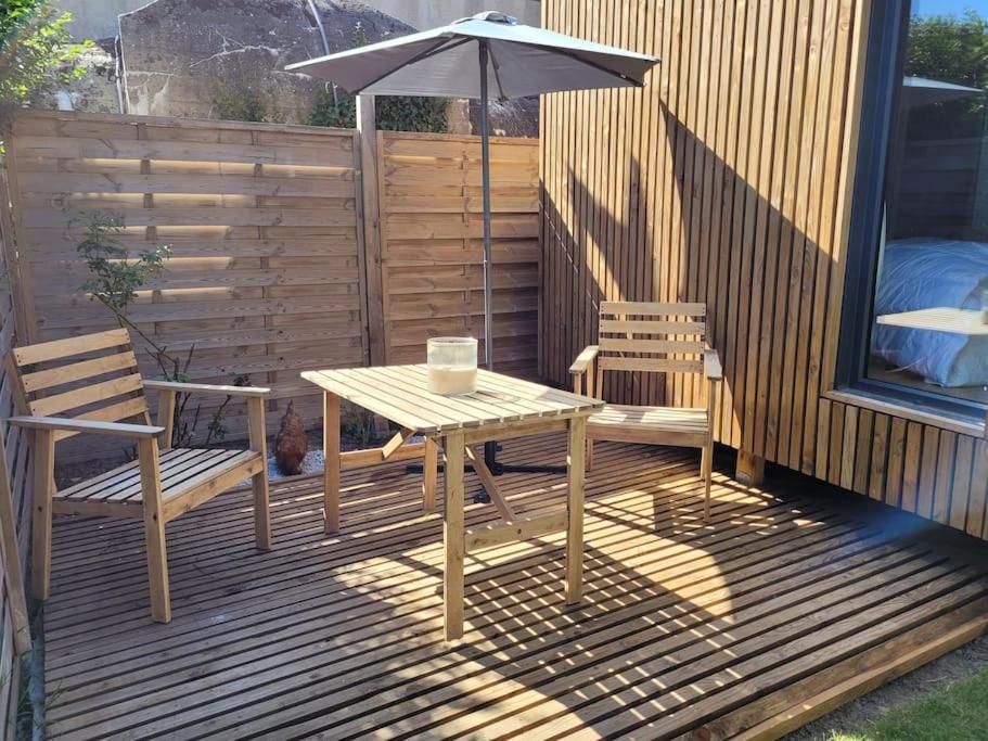 "La Cabane Du Sentier", Logement Original En Bois Et Sur Pilotis Avec Beau Jardin Et Tres Proche De La Mer Sangatte Exterior photo